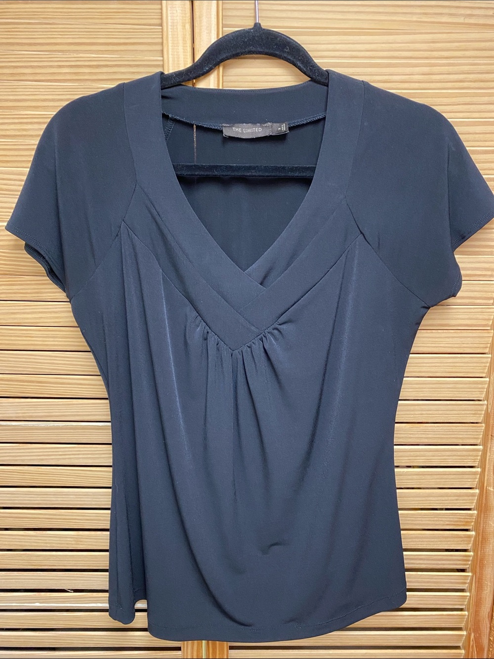 The Limited Black Short Sleeve V-Neck Top